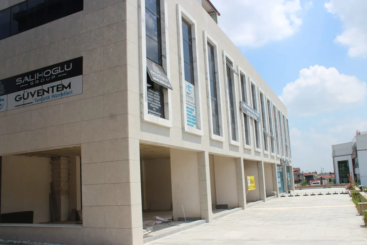 Datça mermer cephe kaplama uygulaması — Sipahi Mermer
